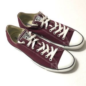 Converse Maroon Men’s 11 Women’s 13 Chuck Taylor
